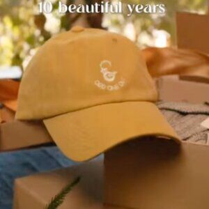 NWT Oddbird Odd One Out Cap, Golden Yellow